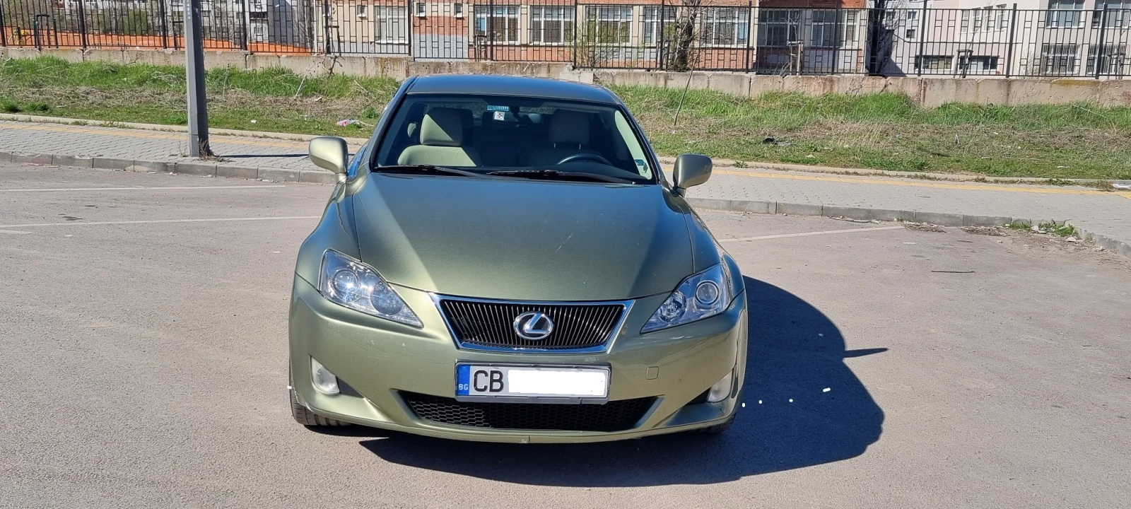 Lexus IS 220d 2.2 | Mobile.bg — изображение 2
