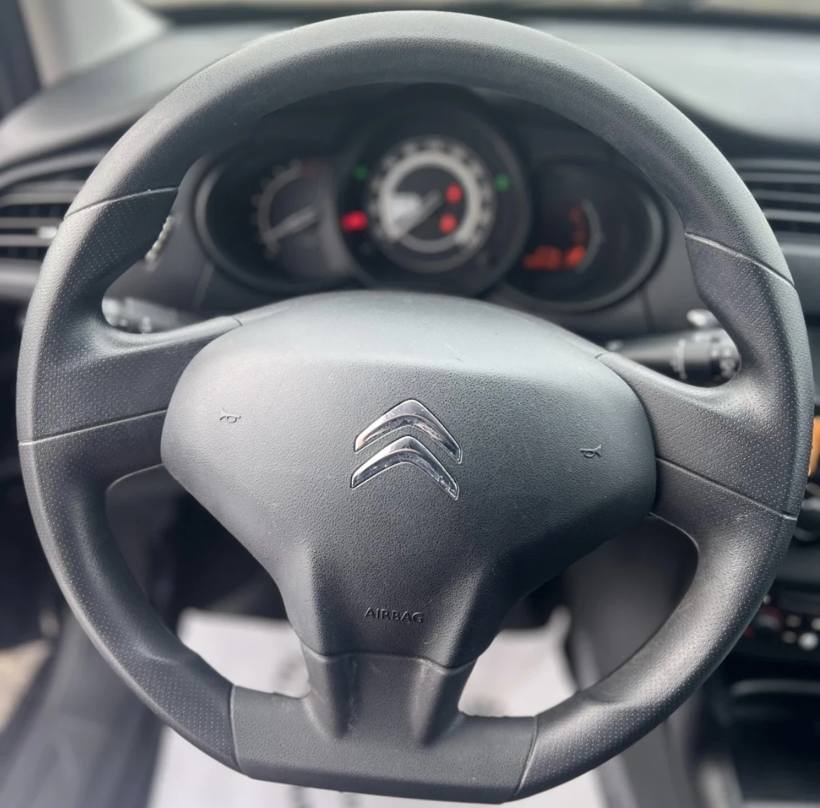 Citroen C3 1.0 59 000 km - изображение 7