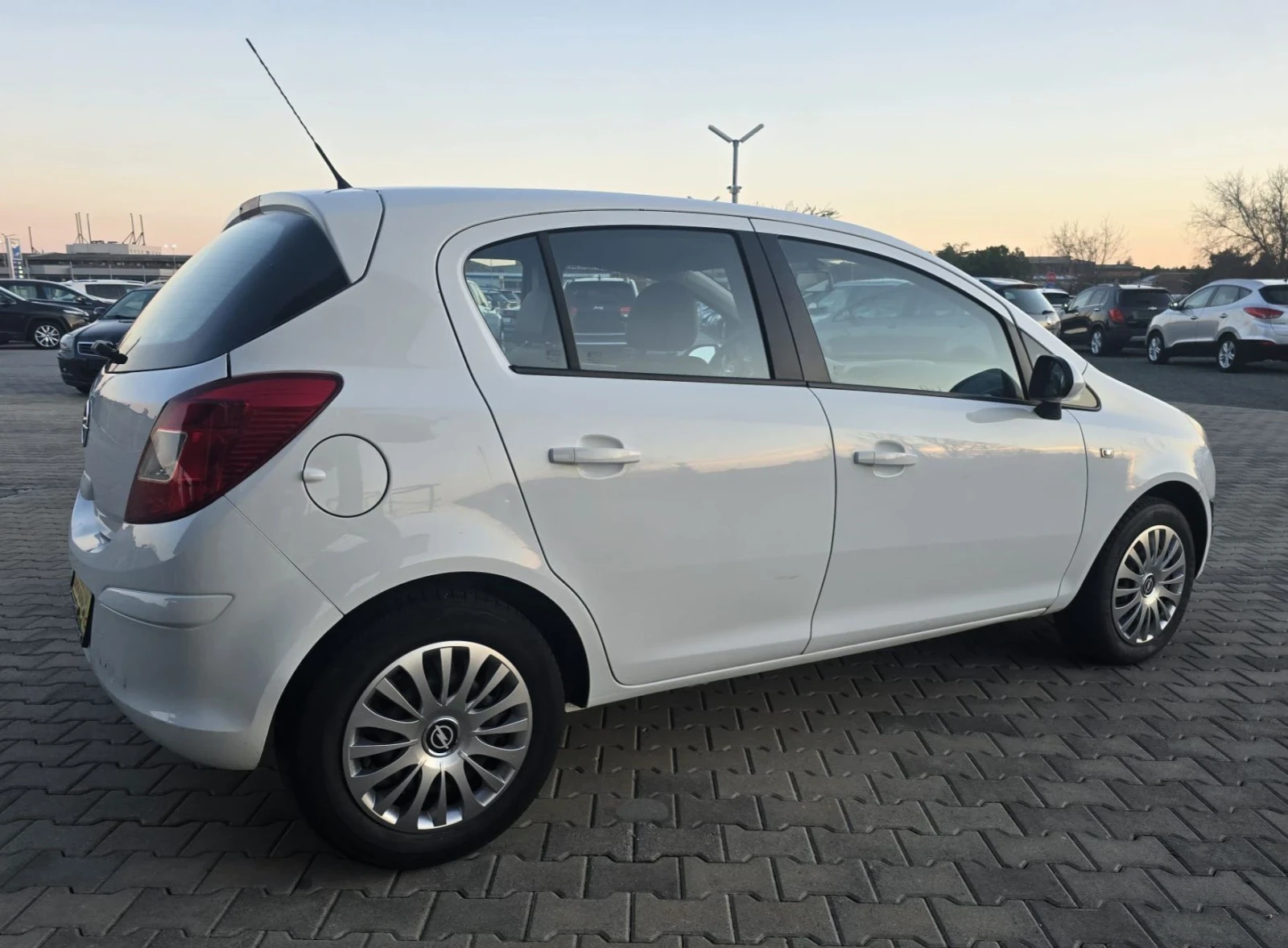 Opel Corsa 1.2i GPL | Mobile.bg � ����������� 4
