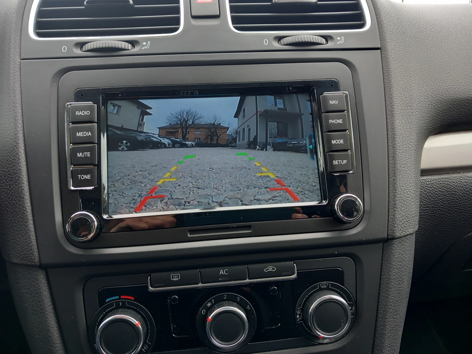 VW Golf 1.6TDI  Navi камера, снимка 10 - Автомобили и джипове - 53754033