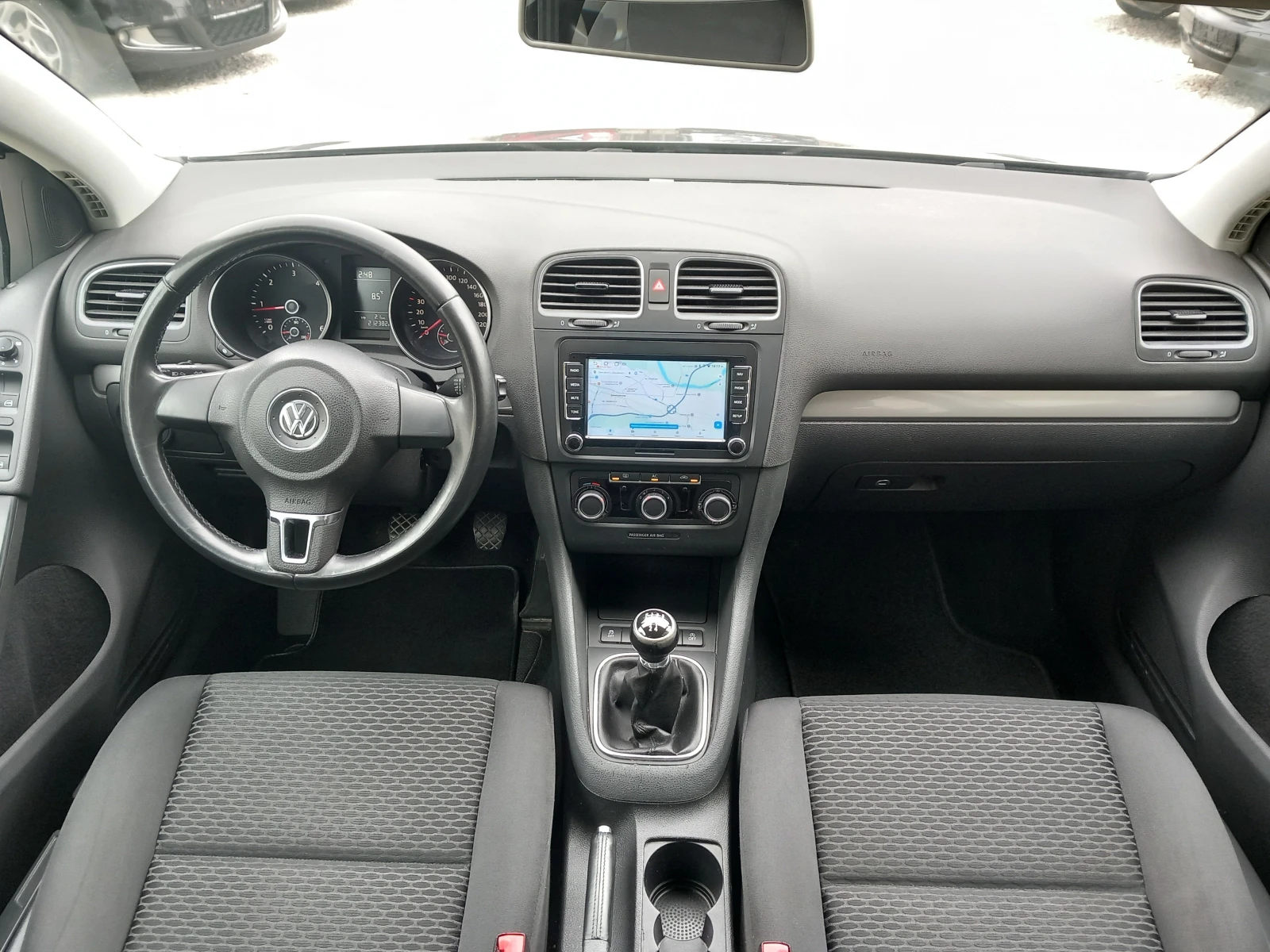 VW Golf 1.6TDI  Navi камера, снимка 9 - Автомобили и джипове - 53754033