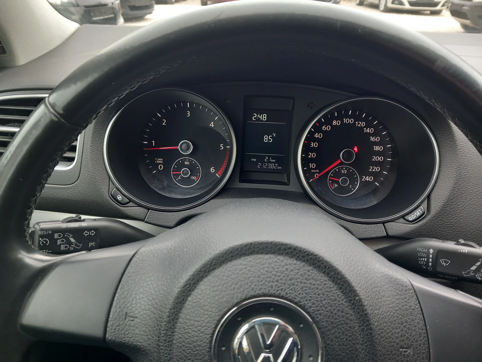 VW Golf 1.6TDI  Navi камера, снимка 17 - Автомобили и джипове - 53754033