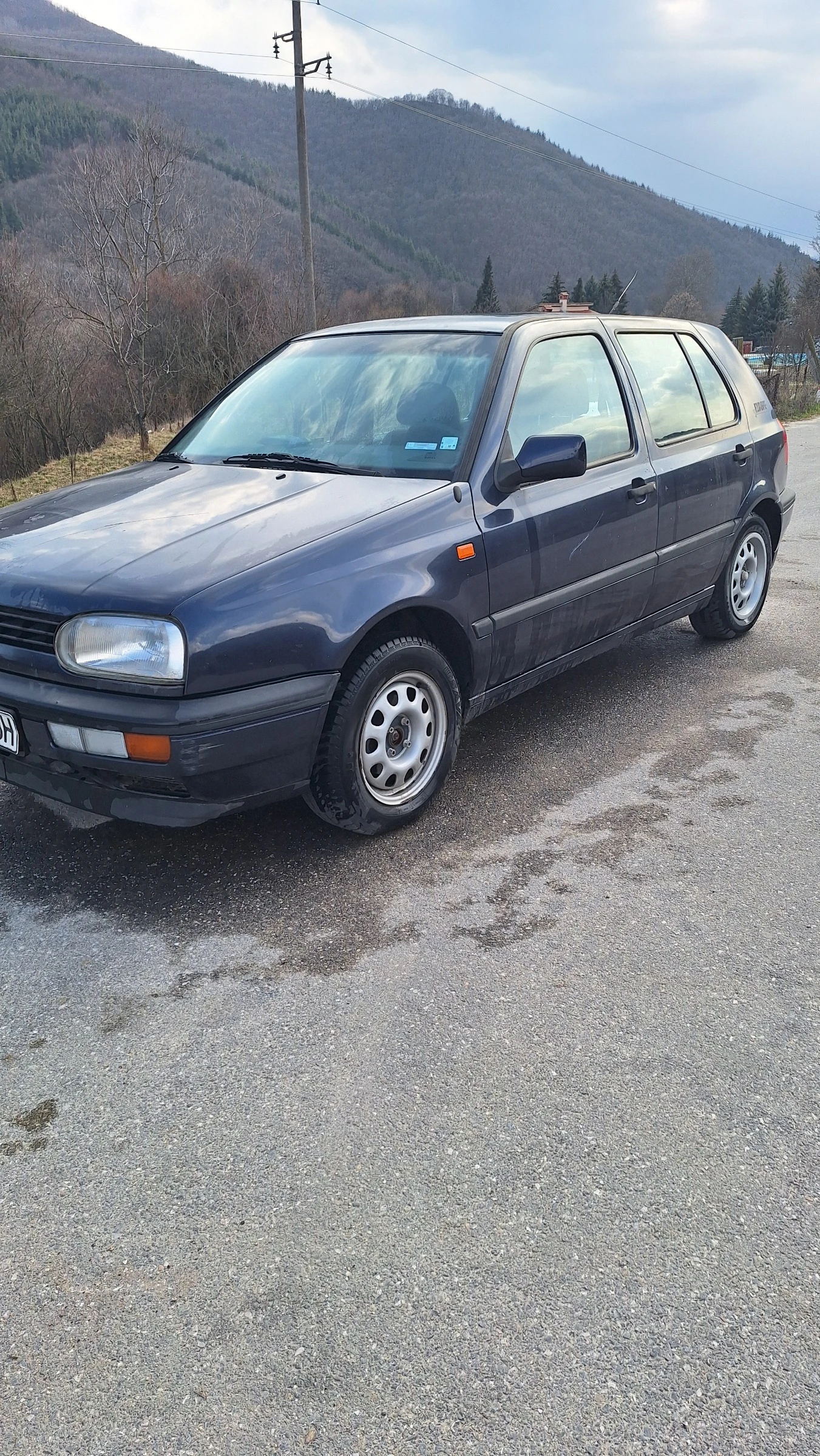 VW Golf, снимка 3 - Автомобили и джипове - 53837317