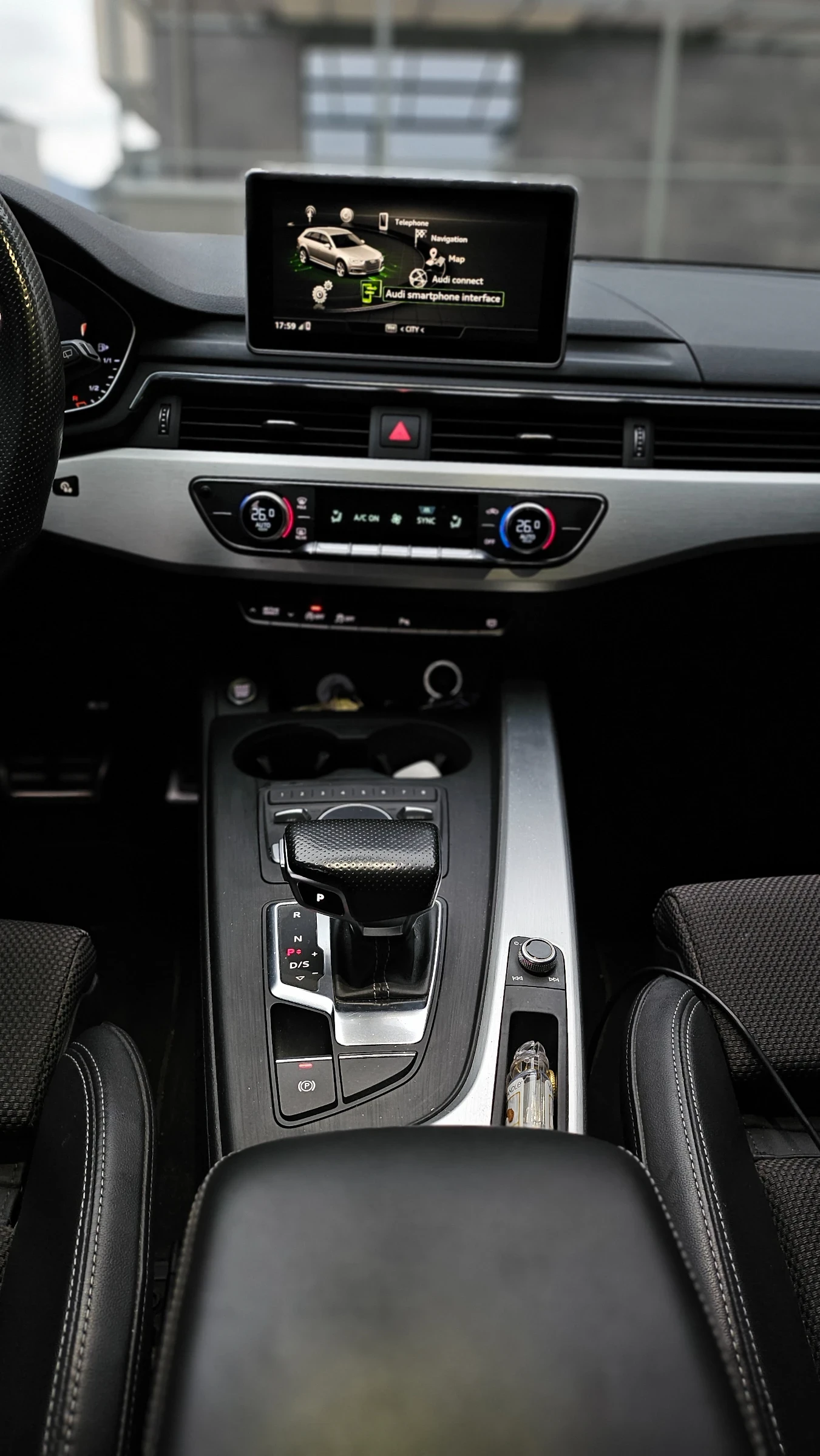 Audi A4 3xS-line / Full Led / Carplay, снимка 13 - Автомобили и джипове - 53905476