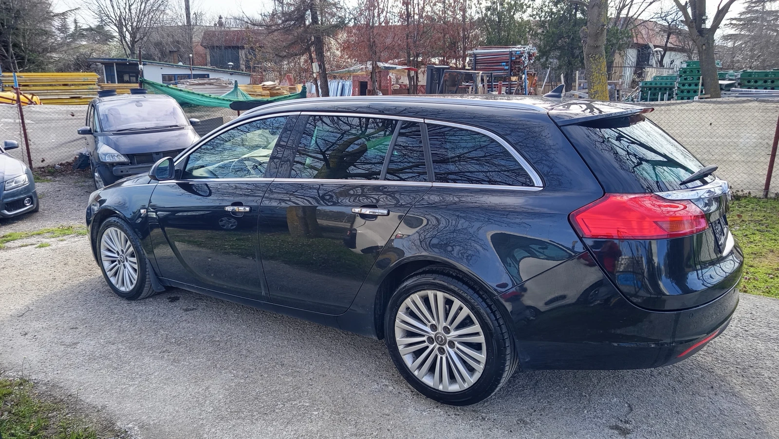 Opel Insignia 2.0CDTI 131 PS NAVI СТАРИЯ МОТОР XENON, снимка 7 - Автомобили и джипове - 54061418