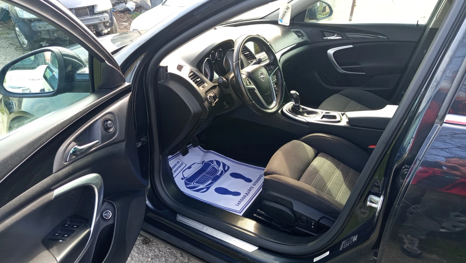 Opel Insignia 2.0CDTI 131 PS NAVI СТАРИЯ МОТОР XENON, снимка 10 - Автомобили и джипове - 54061418