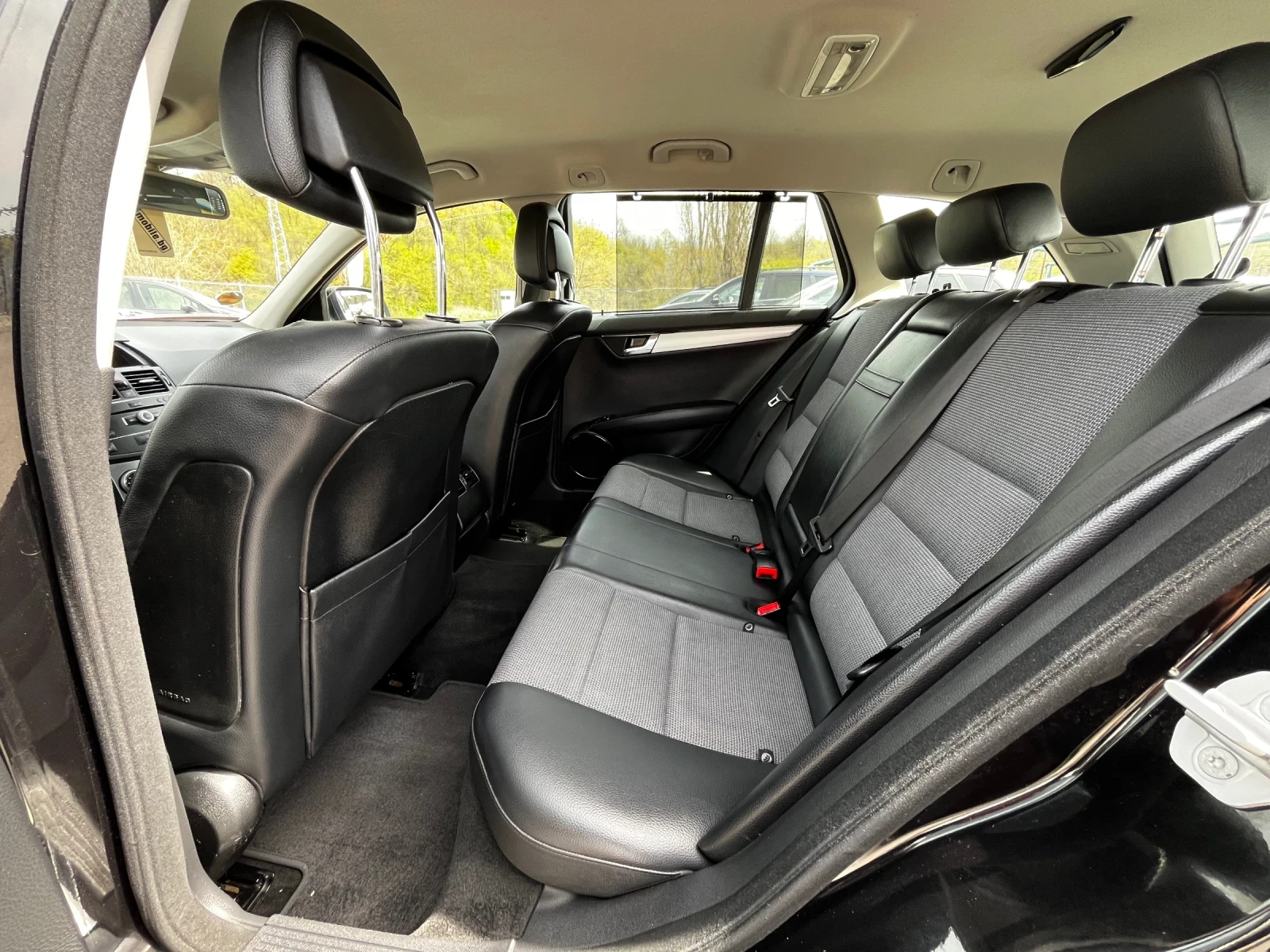 Mercedes-Benz C 220 Avantgarde ръчка 170кс 646, снимка 12 - Автомобили и джипове - 54179795