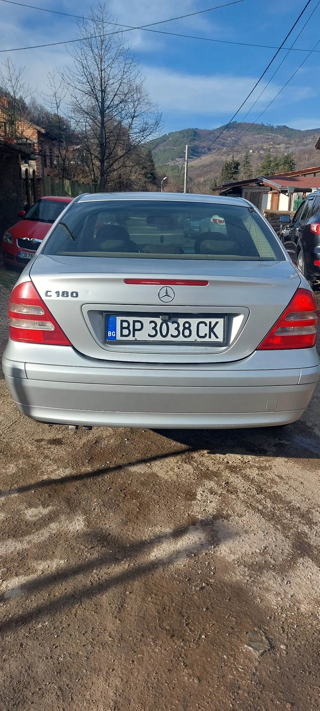 Mercedes-Benz C 180 2.0, снимка 3 - Автомобили и джипове - 54459266