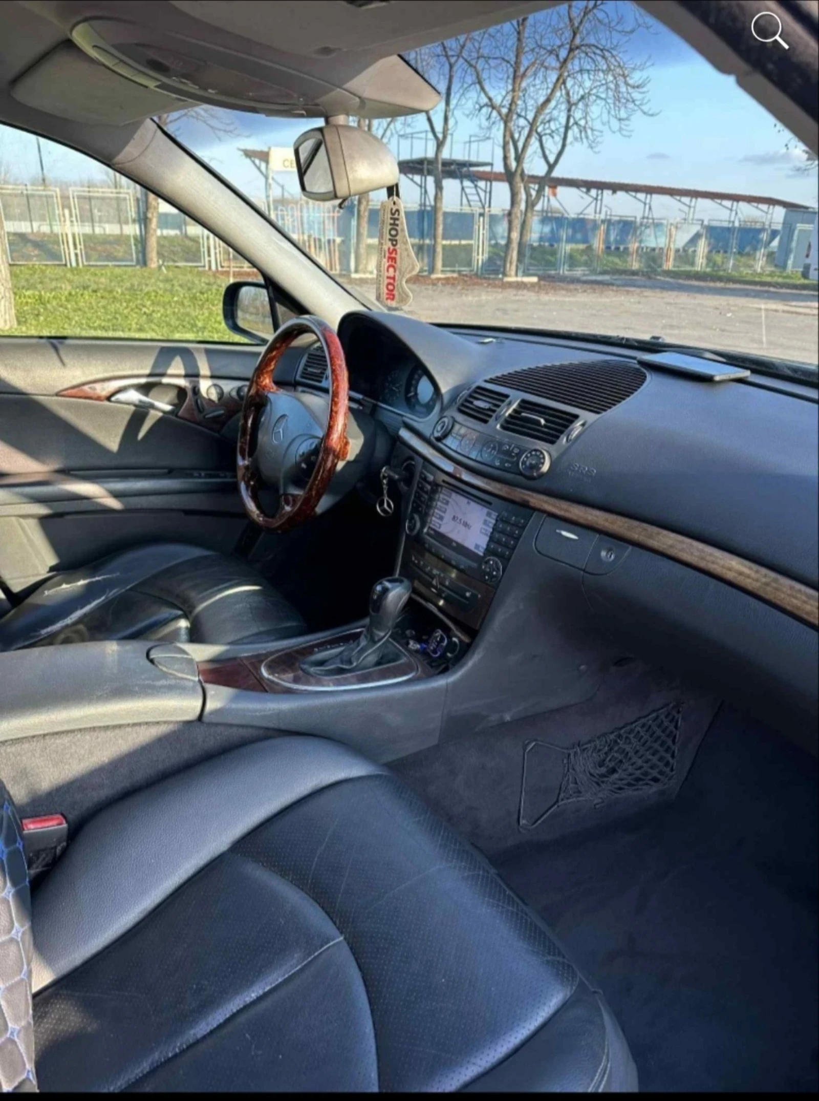 Mercedes-Benz E 270 2.7 CDI, снимка 10 - Автомобили и джипове - 54278202