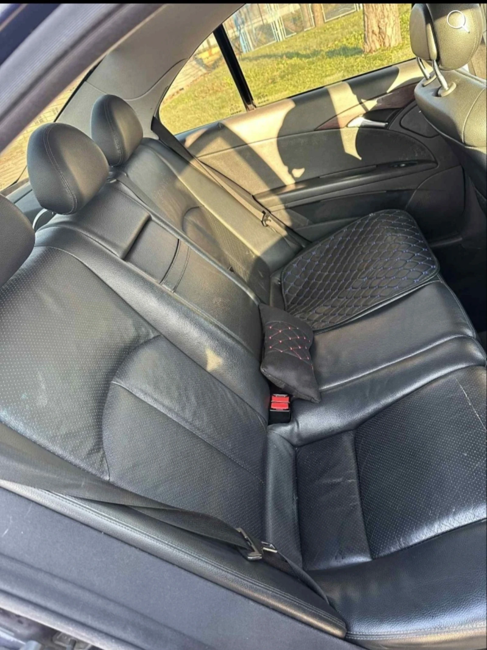 Mercedes-Benz E 270 2.7 CDI, снимка 9 - Автомобили и джипове - 54278202