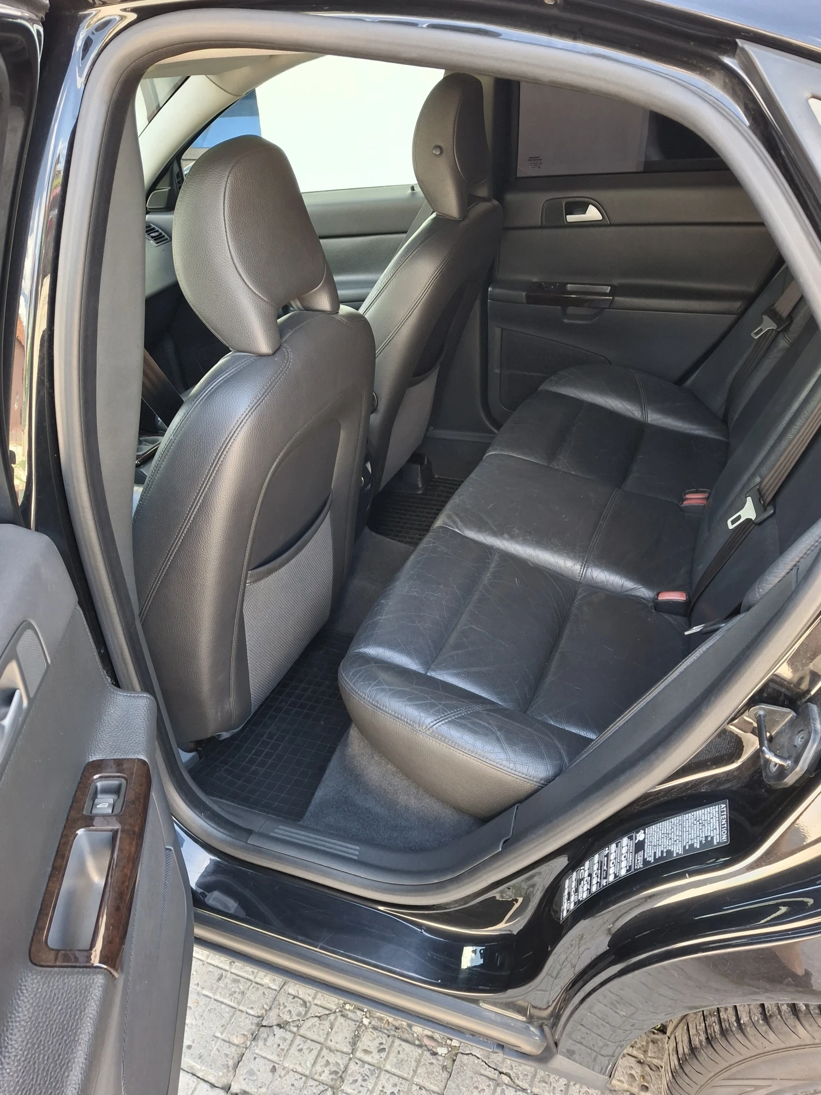 Volvo S40 2.4 LPG, снимка 11 - Автомобили и джипове - 54734146