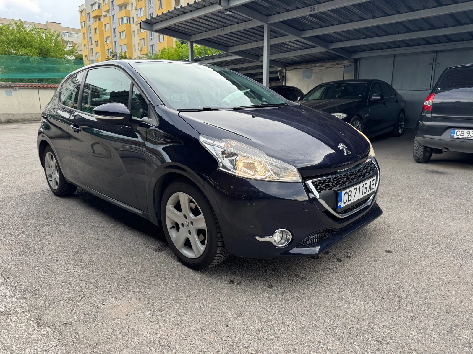 Peugeot 208 1.2i (климатик), снимка 2 - Автомобили и джипове - 54857504