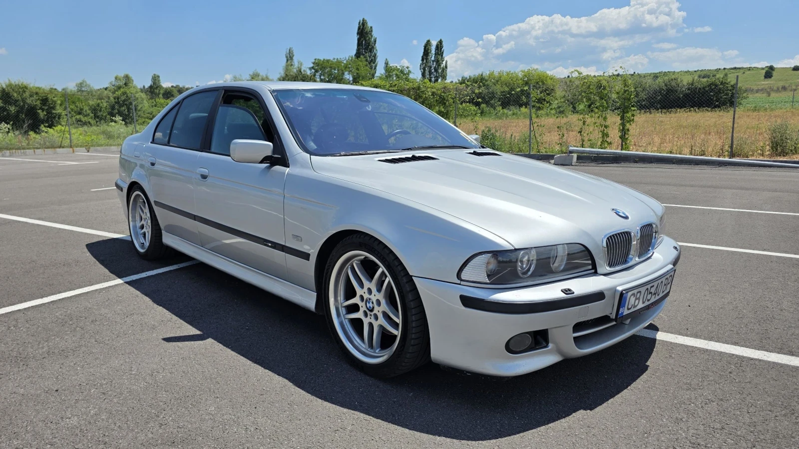 BMW 540 4.4i V8, снимка 3 - Автомобили и джипове - 55010996