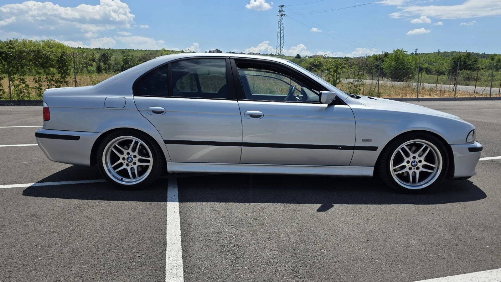 BMW 540 4.4i V8, снимка 4 - Автомобили и джипове - 55010996