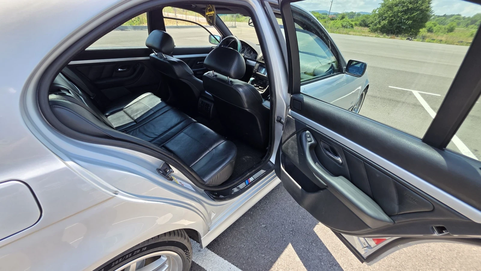 BMW 540 4.4i V8, снимка 13 - Автомобили и джипове - 55010996