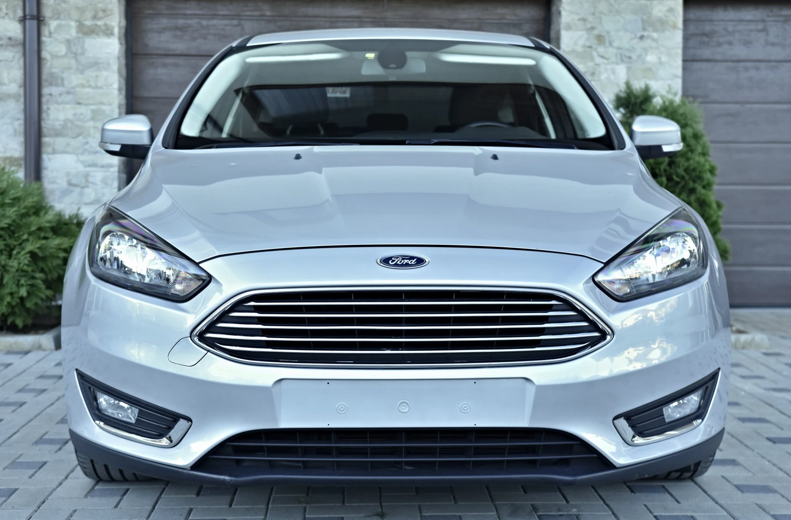 Ford Focus 1.5 Tdci Titanium-120hp, снимка 2 - Автомобили и джипове - 55504739