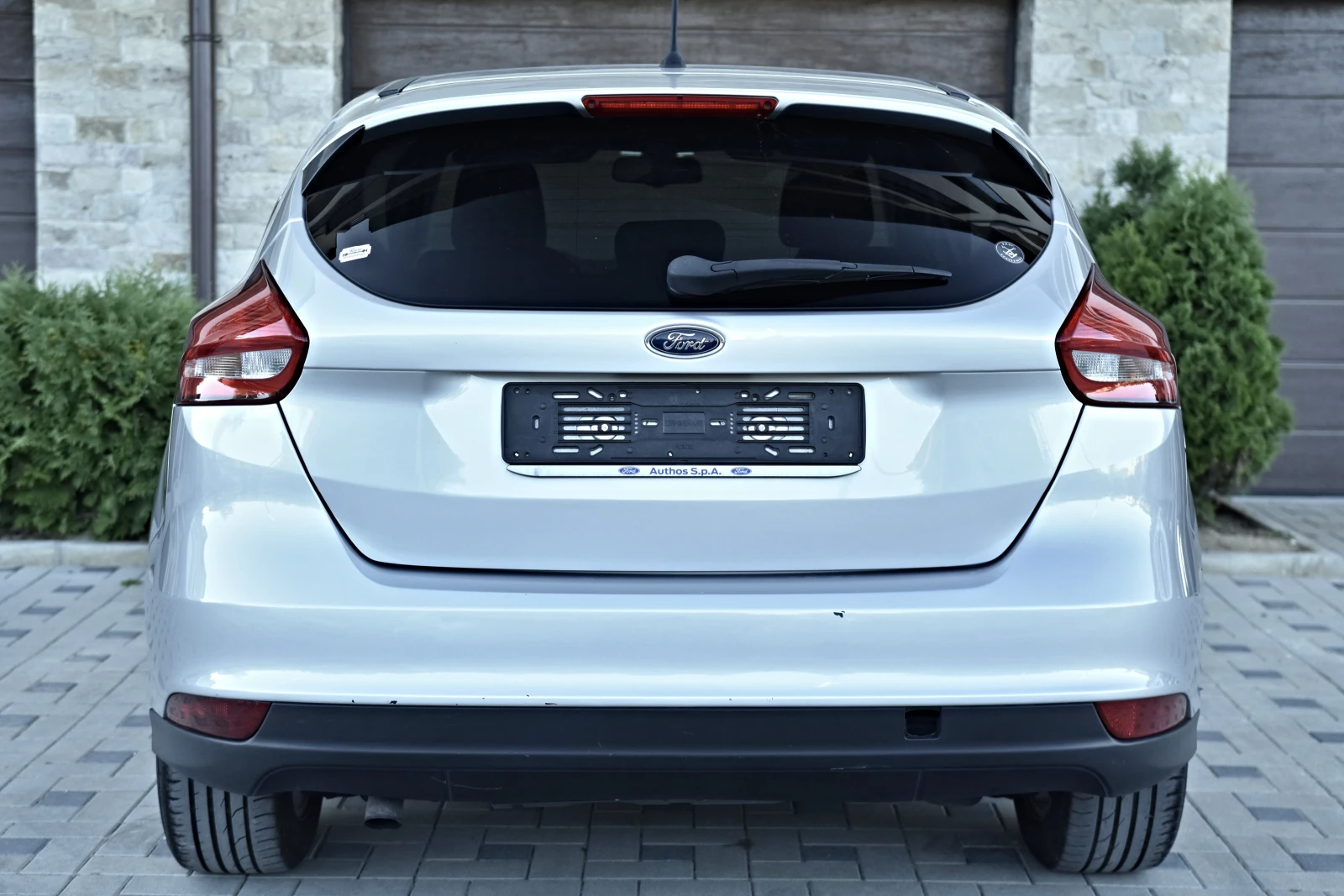 Ford Focus 1.5 Tdci Titanium-120hp, снимка 4 - Автомобили и джипове - 55504739