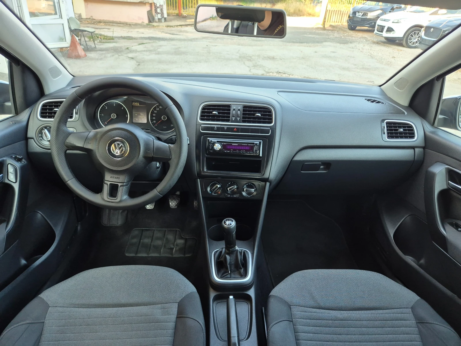 VW Polo 1.6TDI 90КС ITALY, снимка 15 - Автомобили и джипове - 55607481