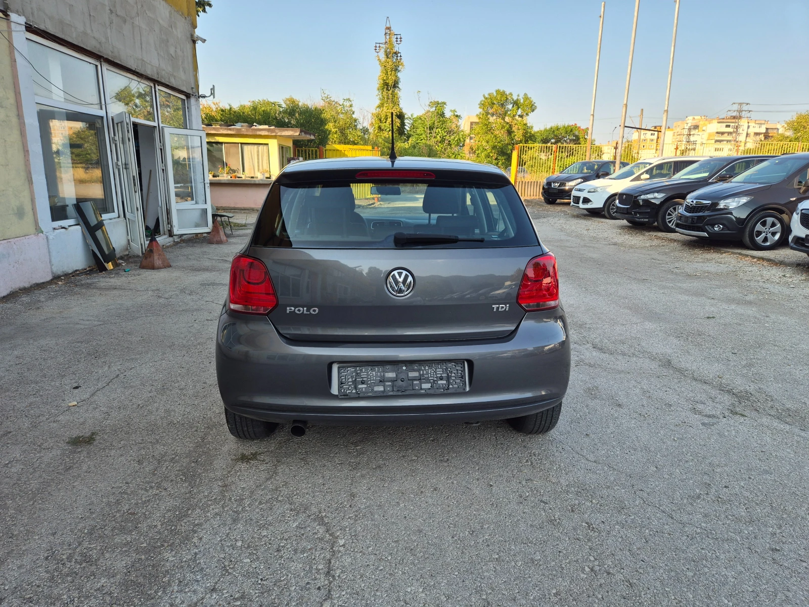 VW Polo 1.6TDI 90КС ITALY, снимка 6 - Автомобили и джипове - 55607481