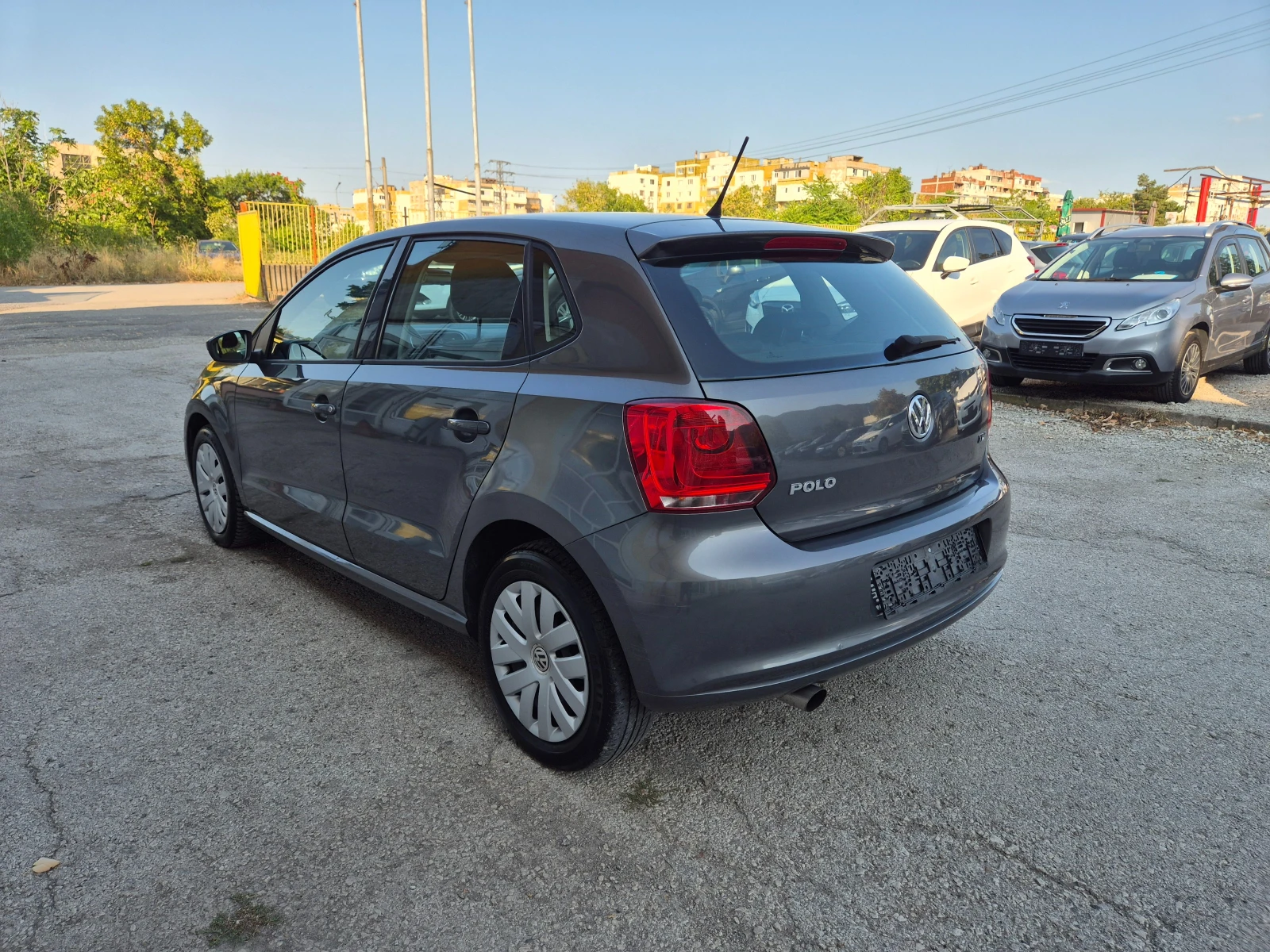 VW Polo 1.6TDI 90КС ITALY, снимка 7 - Автомобили и джипове - 55607481
