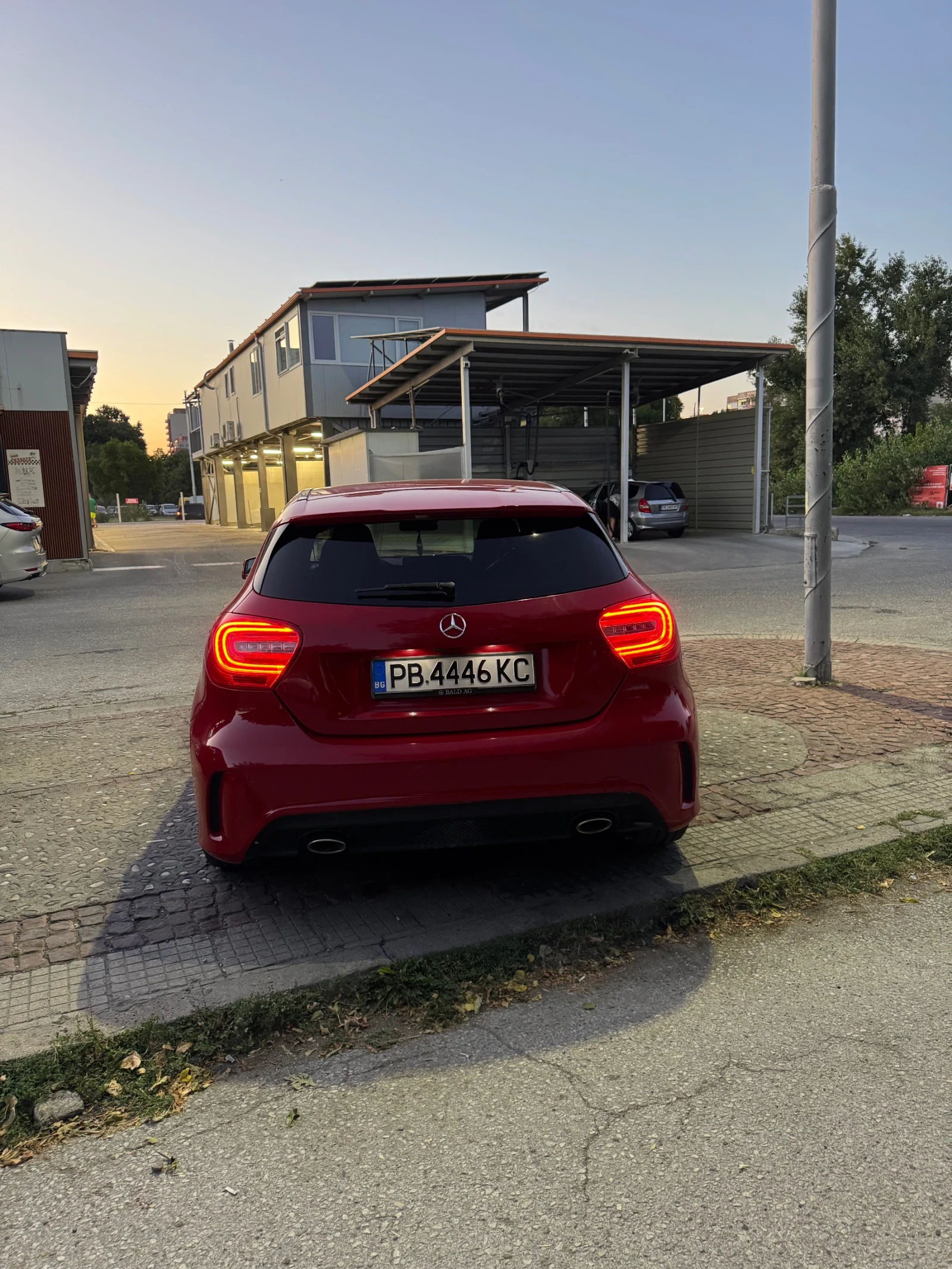 Mercedes-Benz A 200 AMG line, снимка 7 - Автомобили и джипове - 55684446