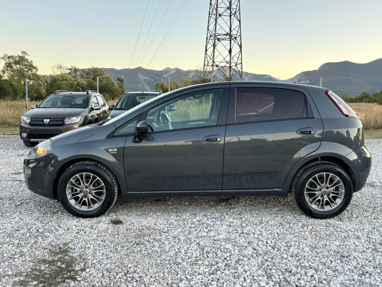 Fiat Punto 1.4Бензин/Италия/2012г/Автомат/, снимка 4 - Автомобили и джипове - 55993813