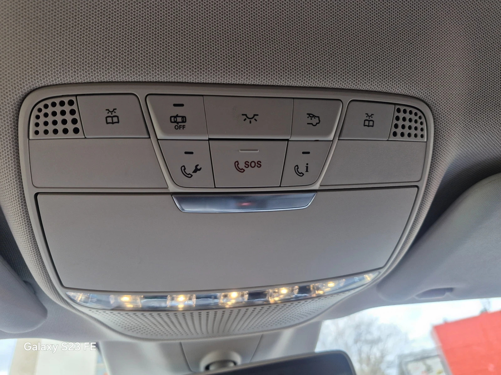 Mercedes-Benz E 220, снимка 7 - Автомобили и джипове - 56198241