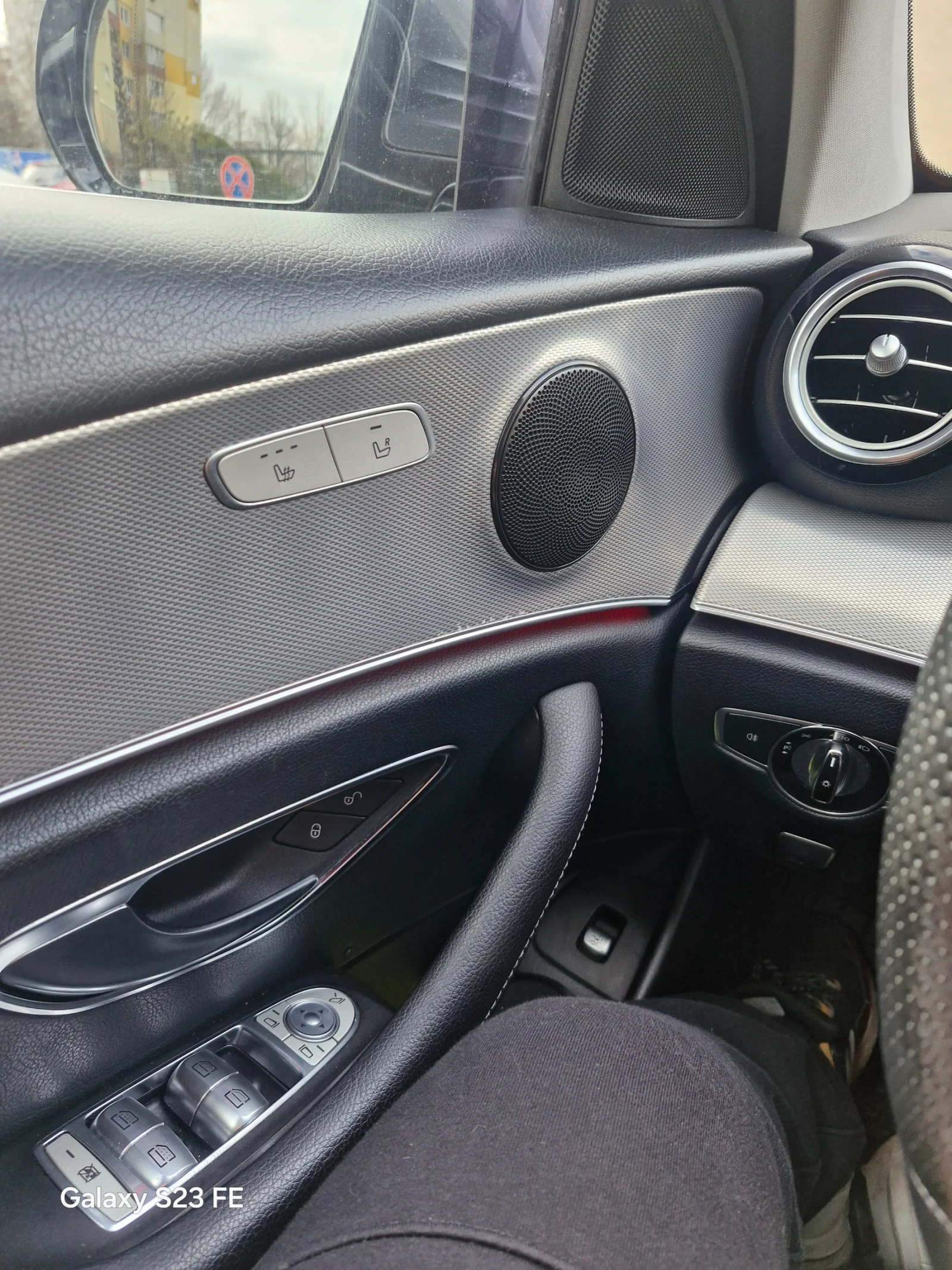 Mercedes-Benz E 220, снимка 6 - Автомобили и джипове - 56198241