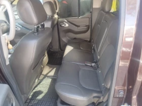 Nissan Navara 3.0 dCi Автоматик, снимка 8