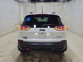 Jeep Cherokee * TRAILHAWK * PANORAMA* ПОДГРЕВИ* 2 КЛЮЧА* CARFAX  - 21000 € / 41072.43 лв. - 19839360 17