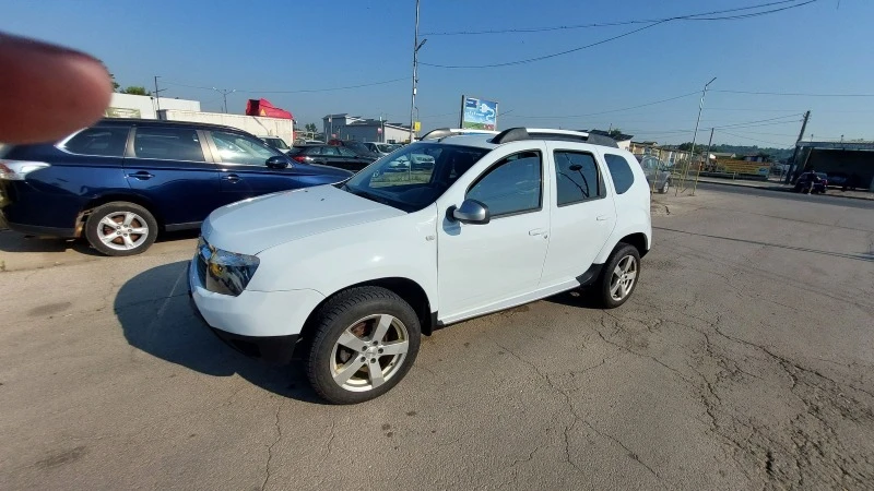 Dacia Duster 1.5dci, снимка 8 - Автомобили и джипове - 41563017