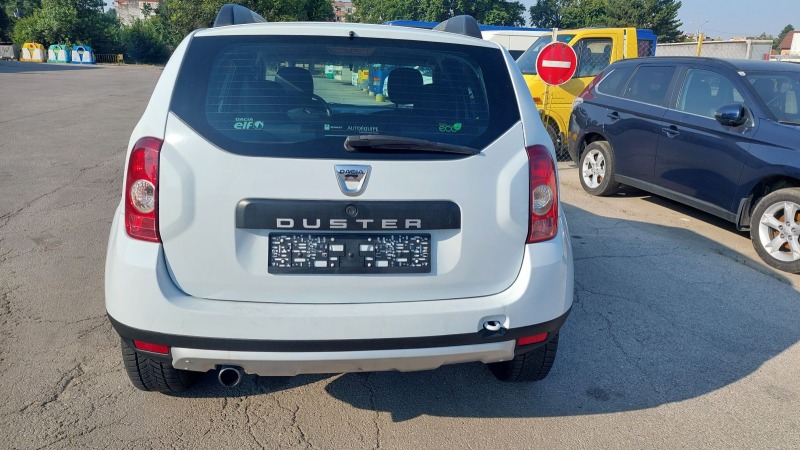 Dacia Duster 1.5dci, снимка 4 - Автомобили и джипове - 41563017