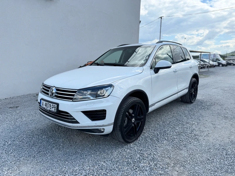 VW Touareg FACELIFT 3.0TDI TOP, снимка 2 - Автомобили и джипове - 42499539
