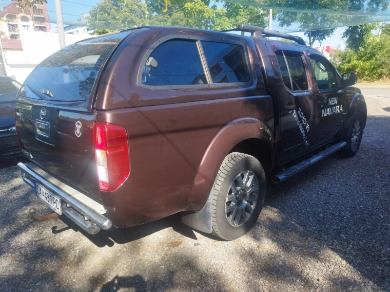 Nissan Navara 3.0 dCi Автоматик, снимка 5 - Автомобили и джипове - 47007559