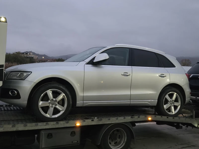 Audi Q5 3.0 diesel / S-tronic / Face / Distronic / FULL, снимка 1 - Автомобили и джипове - 47442385