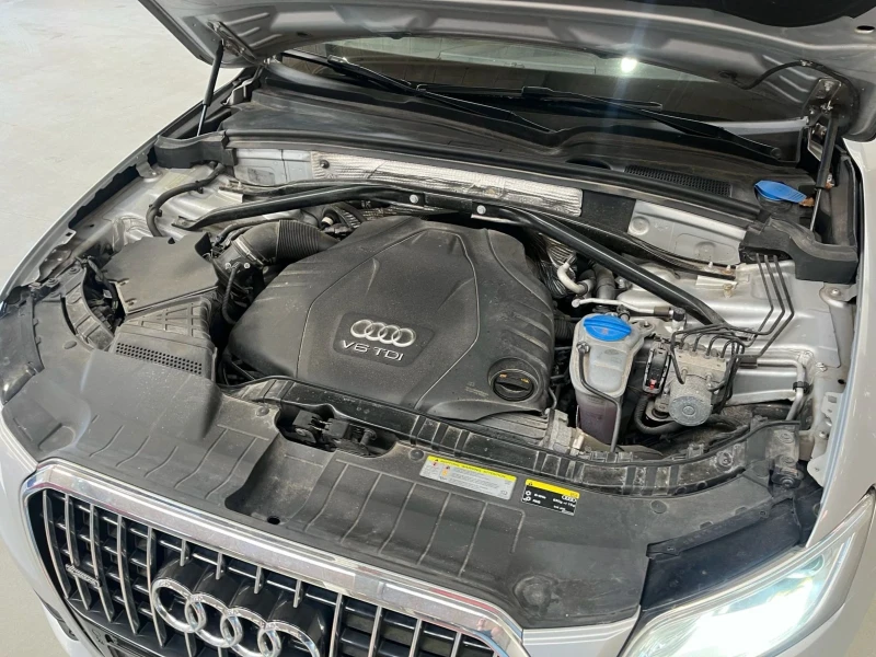 Audi Q5 3.0 diesel / S-tronic / Face / Distronic / FULL, снимка 16 - Автомобили и джипове - 47442385