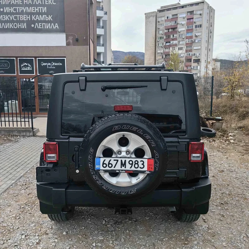Jeep Wrangler Unlimited SAHARA, снимка 5 - Автомобили и джипове - 52316458