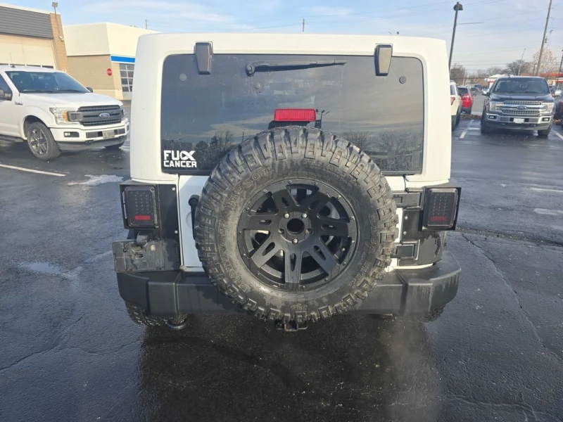 Jeep Wrangler * X * CARFAX * БЕЗ ПЪРВОНАЧАЛНА ВНОСКА, снимка 4 - Автомобили и джипове - 53055384