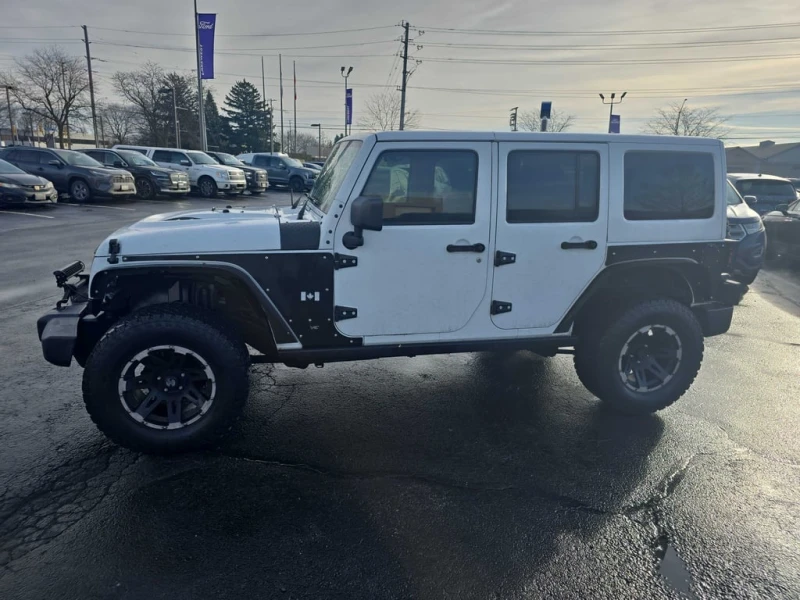 Jeep Wrangler * X * CARFAX * БЕЗ ПЪРВОНАЧАЛНА ВНОСКА, снимка 2 - Автомобили и джипове - 53055384