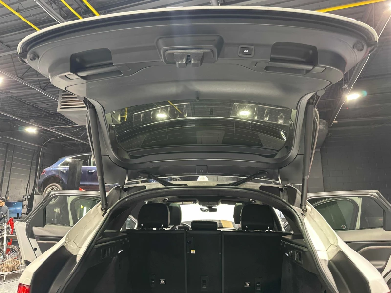 Jaguar F-PACE 2.0L 4cyl AWD, снимка 7 - Автомобили и джипове - 53260122