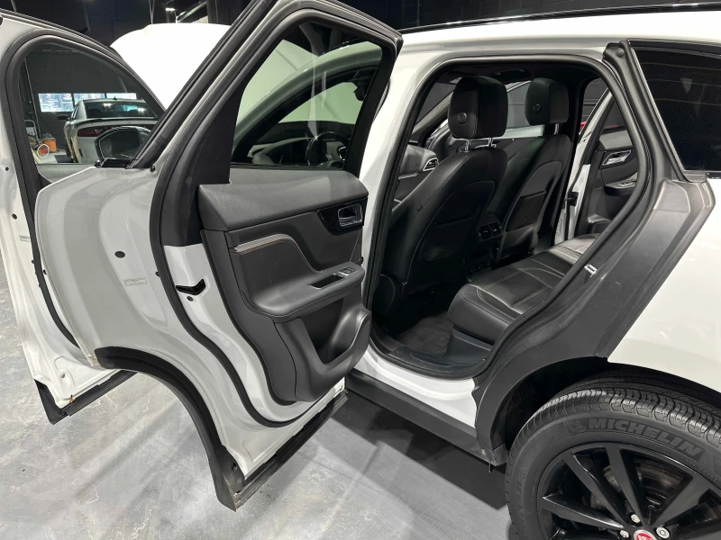 Jaguar F-PACE 2.0L 4cyl AWD, снимка 4 - Автомобили и джипове - 53260122
