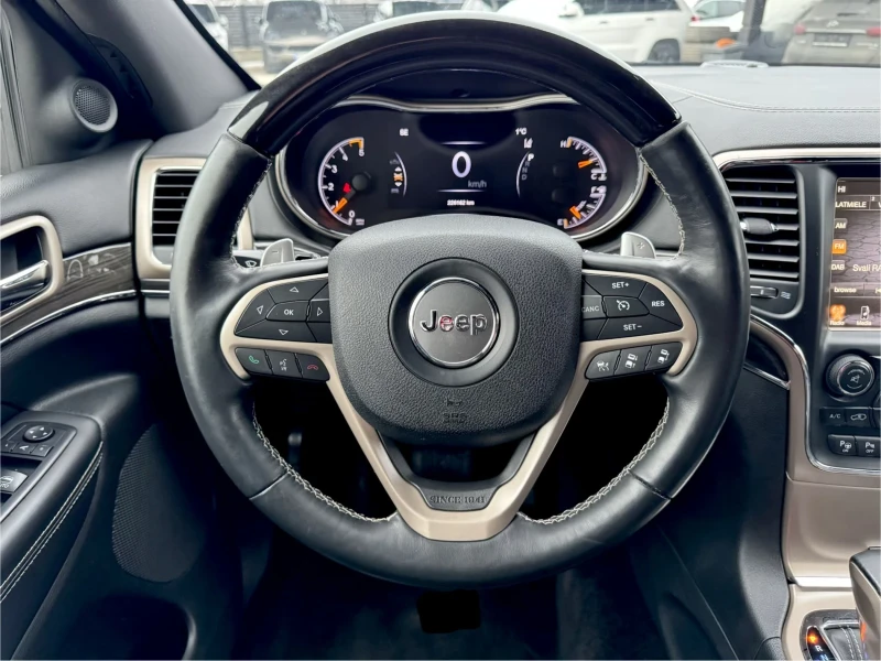 Jeep Grand cherokee "OVERLAND "Full", снимка 14 - Автомобили и джипове - 53343524