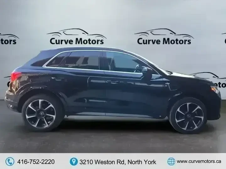 Audi Q3 Progressiv * S-Line * Black Optics * CARFAX, снимка 4 - Автомобили и джипове - 54812265