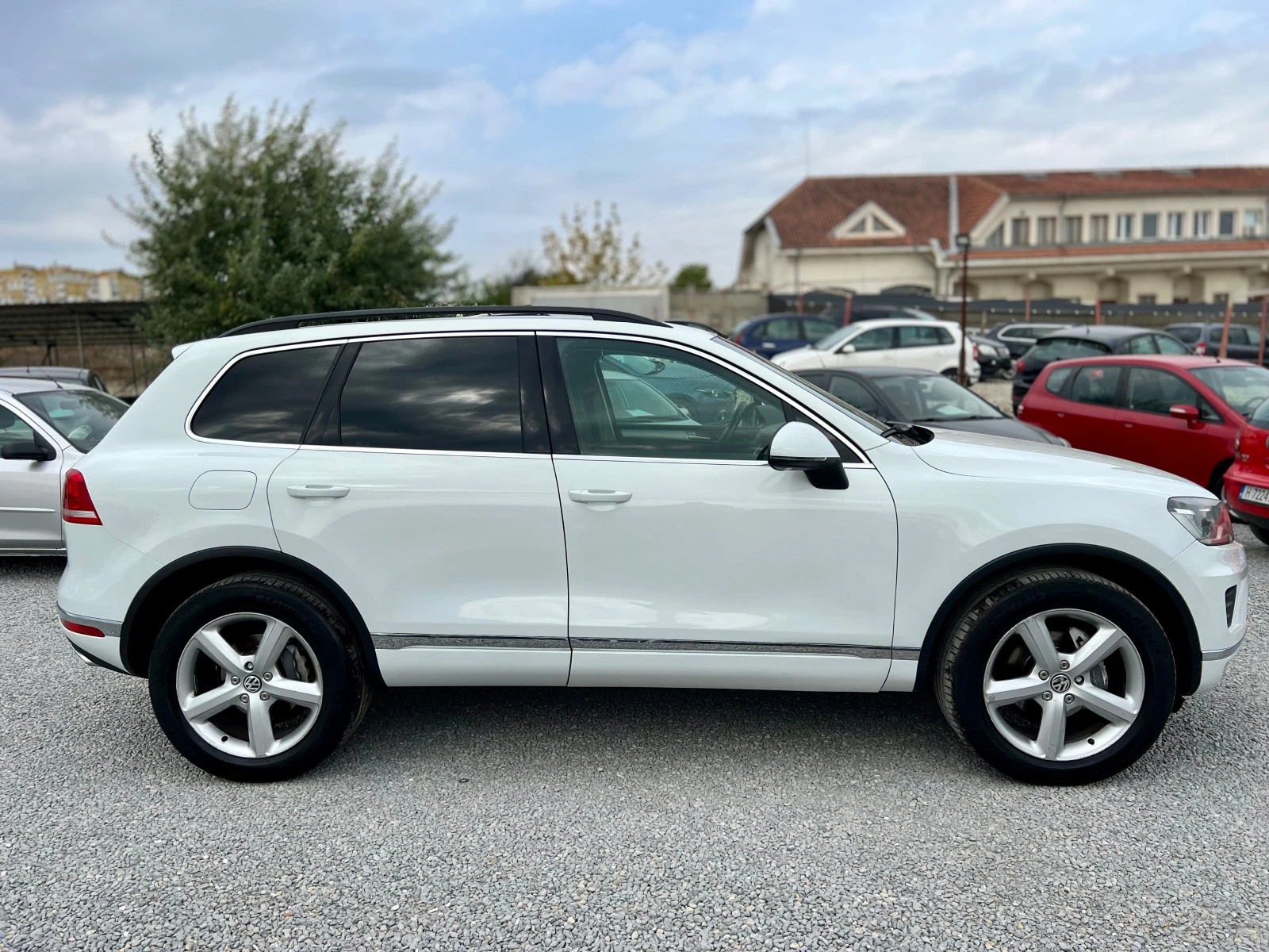 VW Touareg FACELIFT 3.0TDI TOP - изображение 3