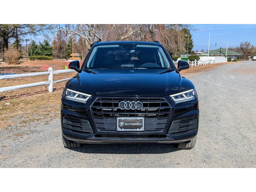 Audi Q5 Premium Plus - изображение 2