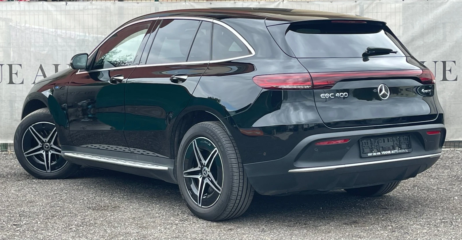 Mercedes-Benz EQC 400* 4Matic* AMG* BURMESTER* 360* MEMORY* Keyless* - изображение 4