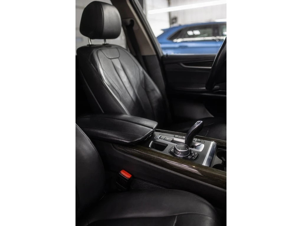 BMW X5 * AWD 4dr xDrive35i * CARFAX * ФИНАНСИРАНЕ - изображение 9