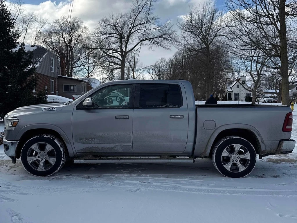 Dodge RAM 1500 Laramie  CARFAX | Mobile.bg � ����������� 2