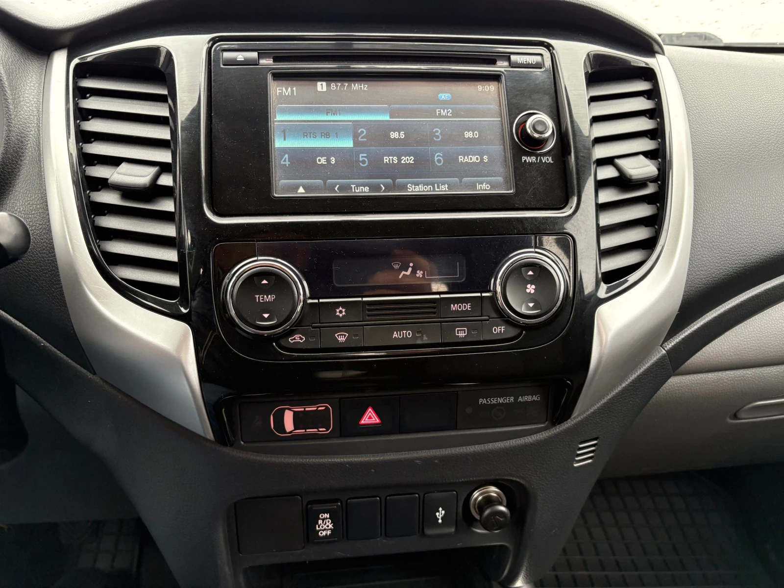 Mitsubishi L200 2.4tdi-Maxi-4x4-Euro 6 | Mobile.bg � ����������� 14