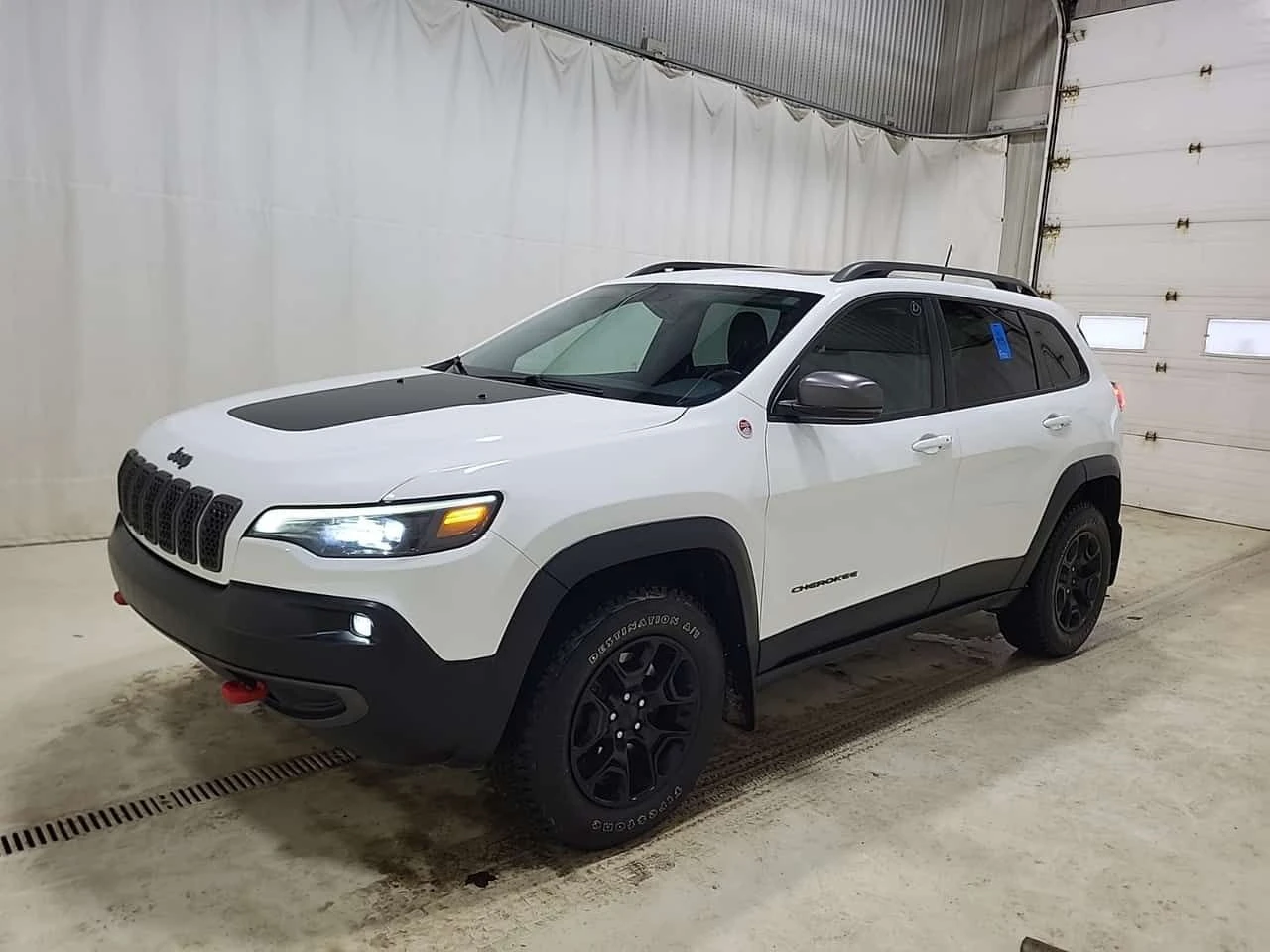 Jeep Cherokee * TRAILHAWK * PANORAMA* ПОДГРЕВИ* 2 КЛЮЧА* CARFAX 